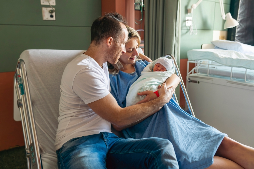 family after a natural childbirth in Howard County